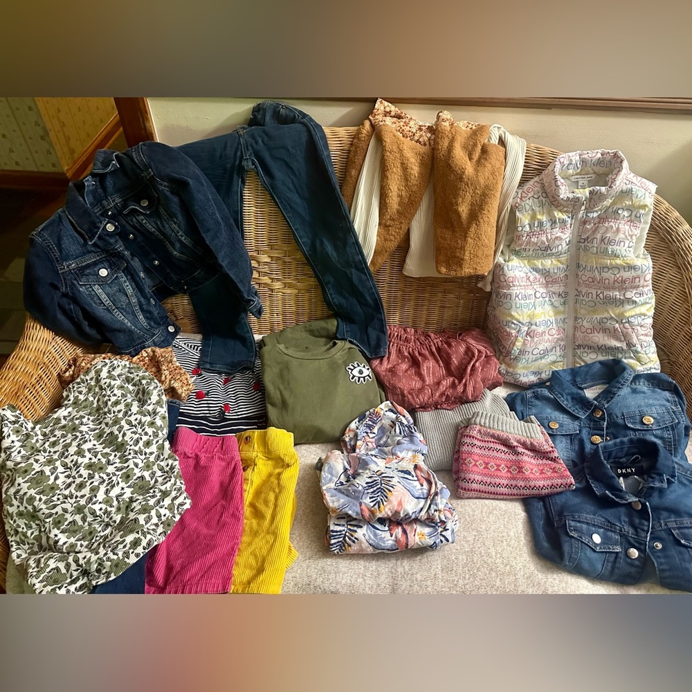 Girls clothes size 5 to 6